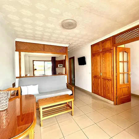 Estudio Piso Alto, Wifi, Piscina En Azotea Y Bonita Vista * Puerto de la Cruz (Tenerife)